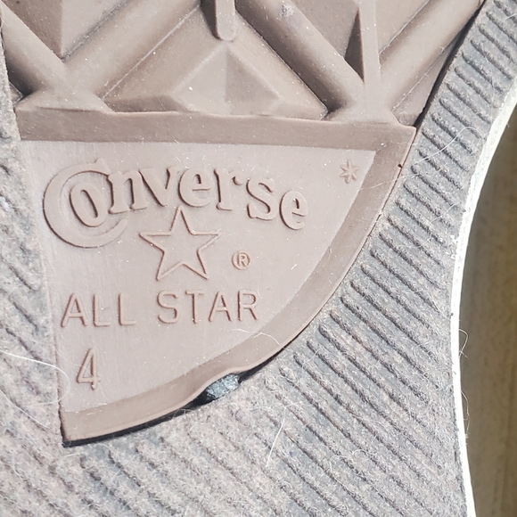 Converse Chuck Taylor Lo-Tops - Picture 7 of 7